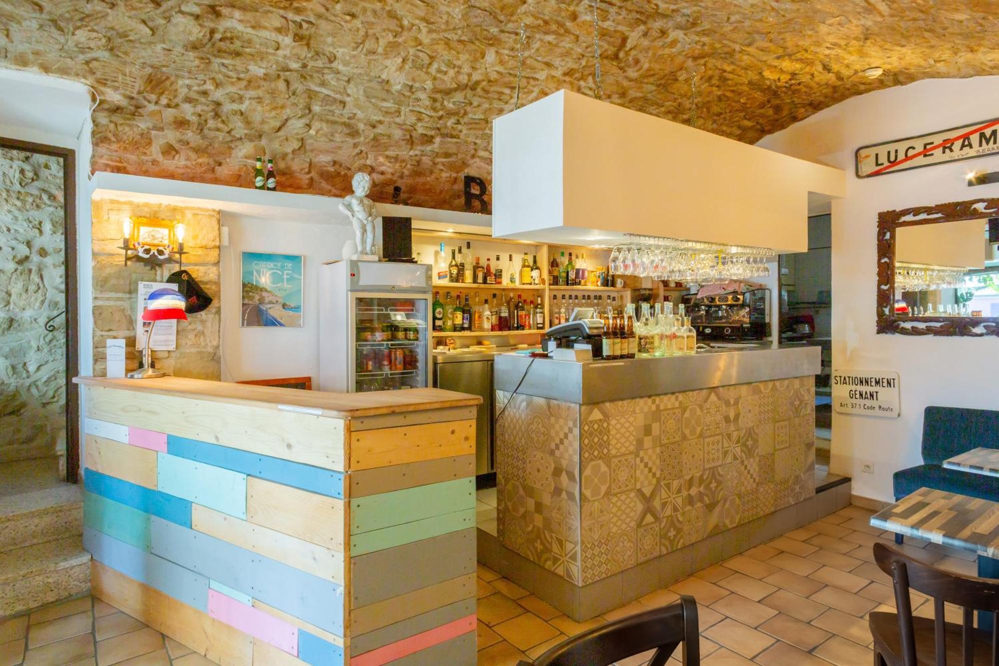 Logis Hotel Beausejour Berre-les-Alpes Экстерьер фото