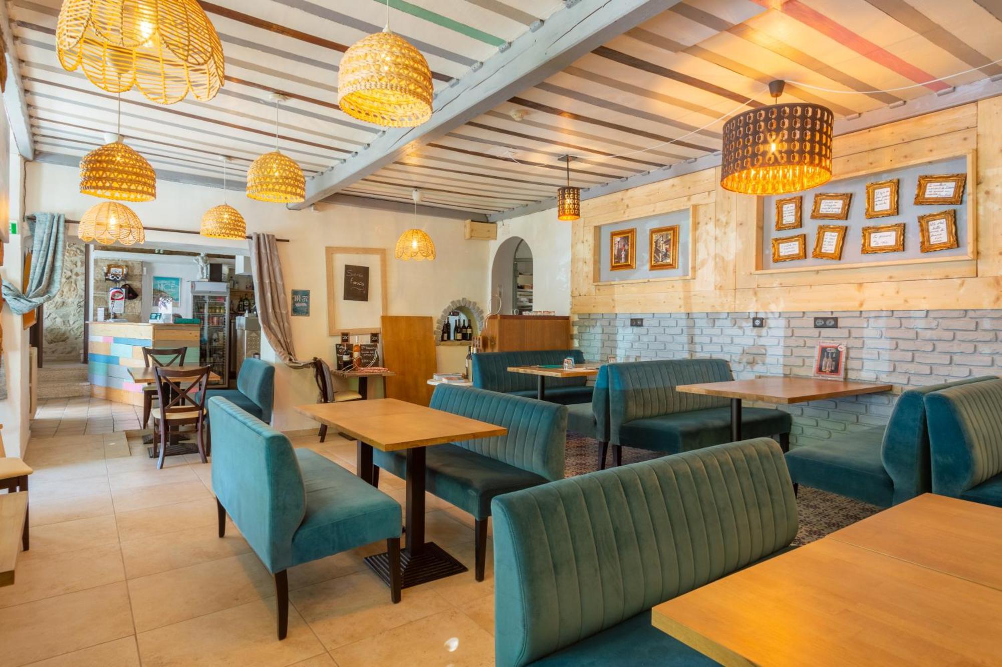 Logis Hotel Beausejour Berre-les-Alpes Экстерьер фото